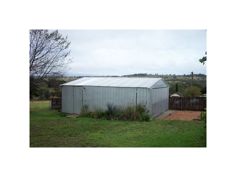 37 Iris St, Bombala NSW 2632