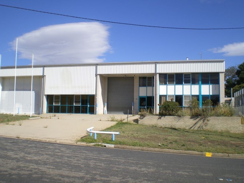 4-6 Commissioner St, Cooma NSW 2630