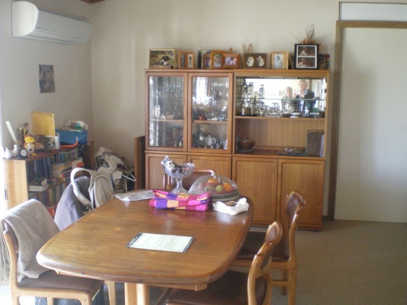 33 Snowy Creek Ave, Cooma NSW 2630