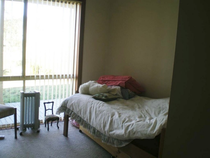 33 Snowy Creek Ave, Cooma NSW 2630