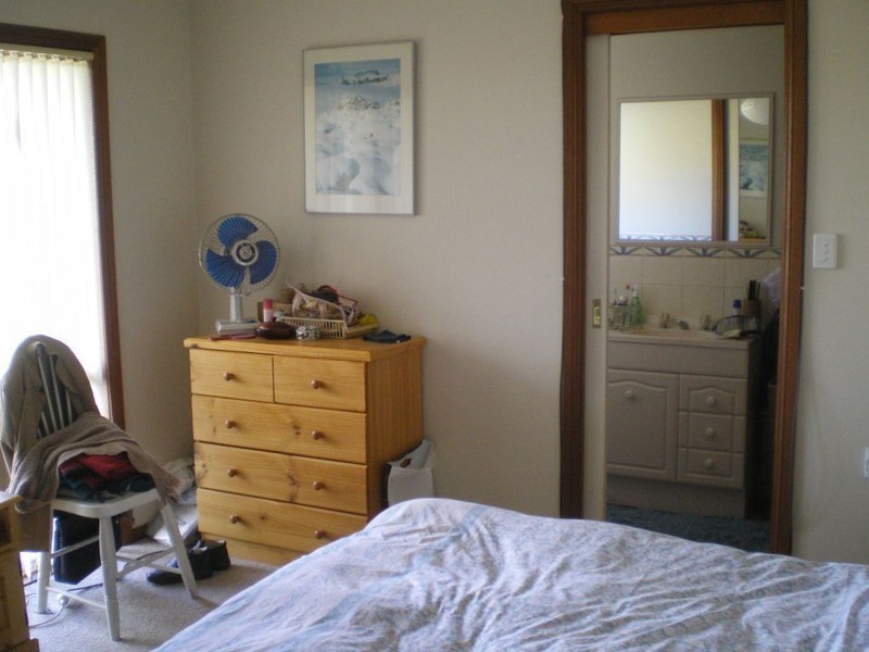 33 Snowy Creek Ave, Cooma NSW 2630