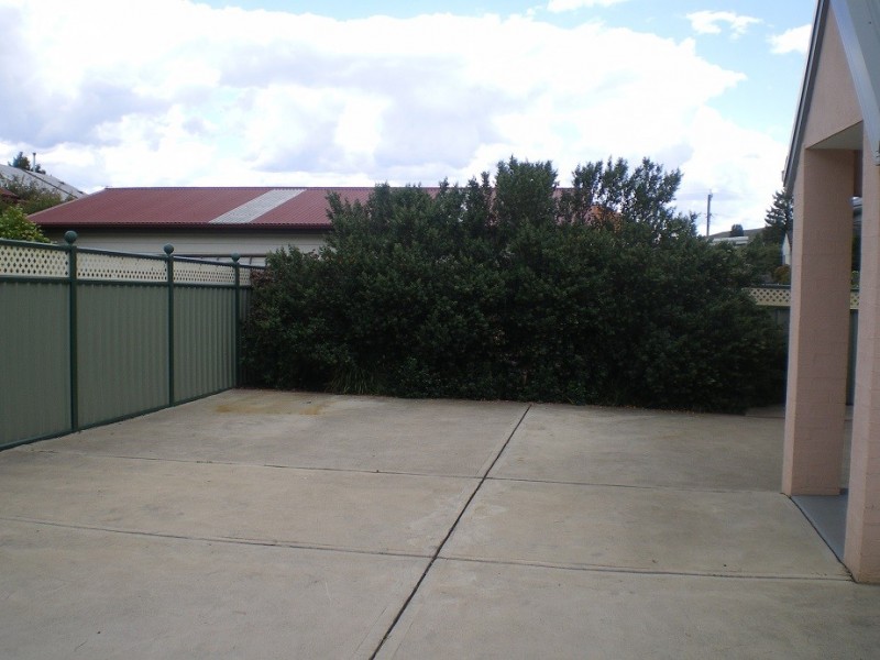 20 A Bent St, Cooma NSW 2630