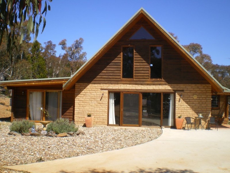 17 Coventry Close, Cooma NSW 2630