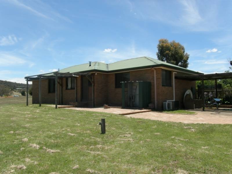 24 Bulong Road, Cooma NSW 2630
