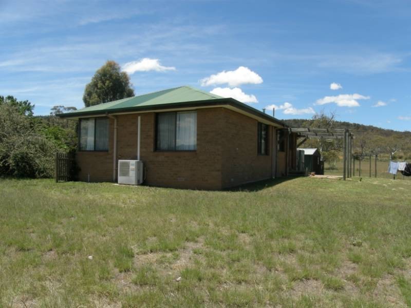 24 Bulong Road, Cooma NSW 2630