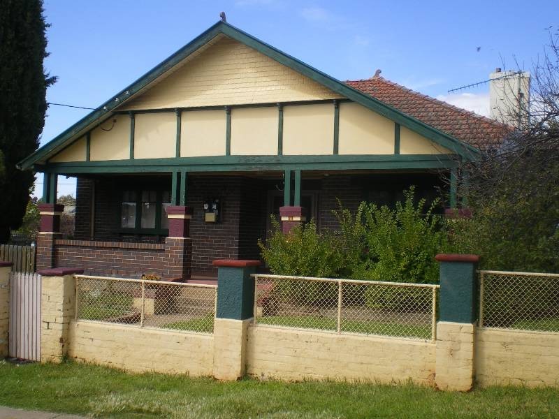188 Sharp Street, Cooma NSW 2630