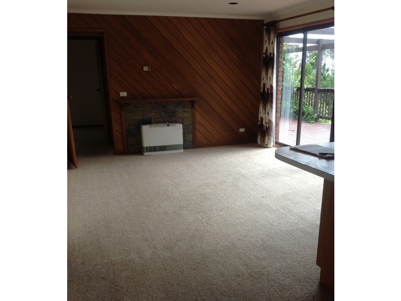 16 Kiah ave, Cooma NSW 2630