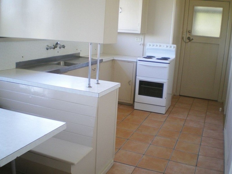 27 Baroona ave, Cooma NSW 2630