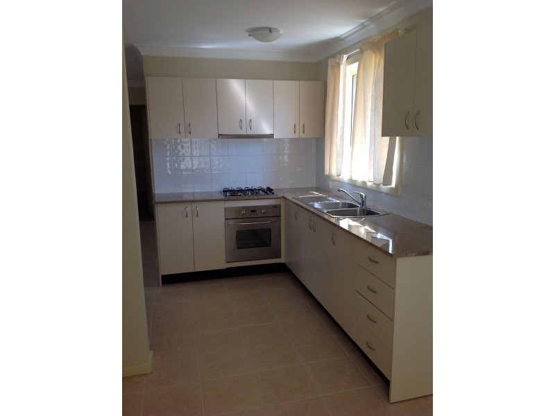 5 and 6/237 Sharp st, Cooma NSW 2630