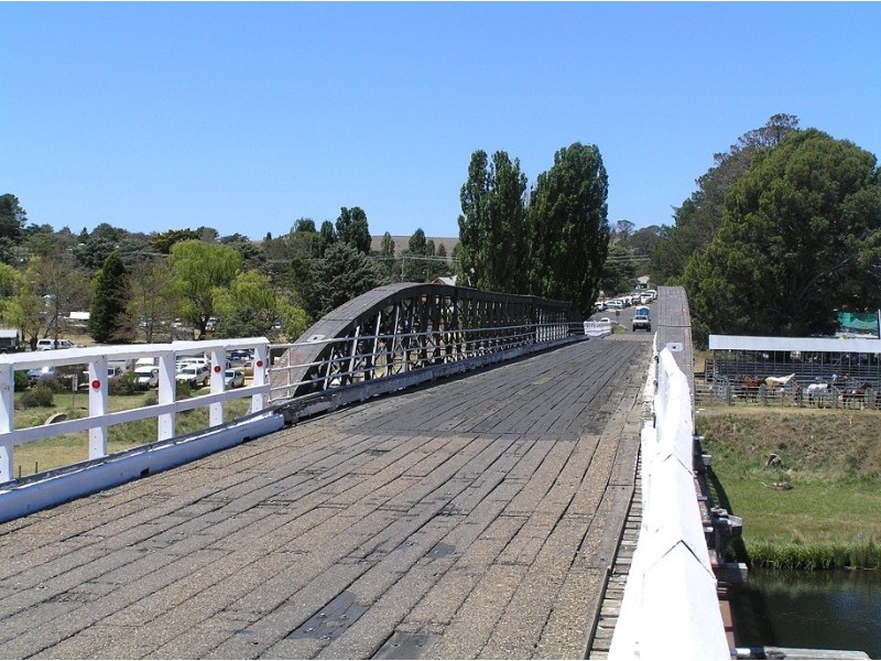 1 Hamilton st, Dalgety NSW 2628