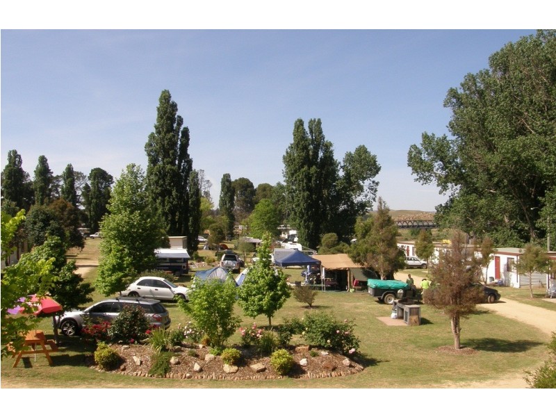 1 Hamilton st, Dalgety NSW 2628