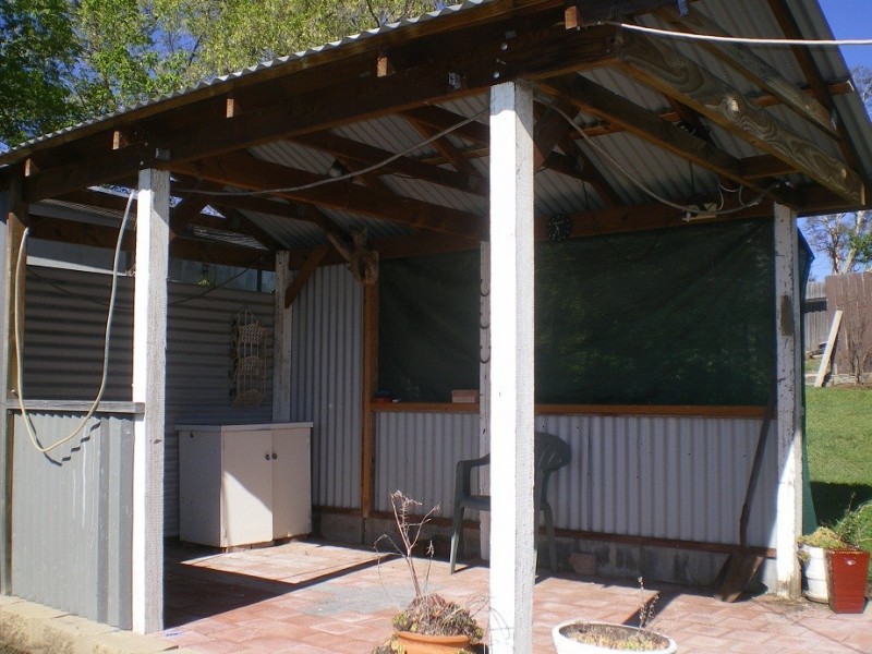 15 norman dykes ave, Cooma NSW 2630