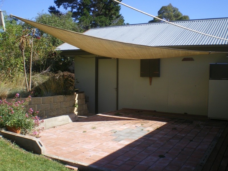 15 norman dykes ave, Cooma NSW 2630