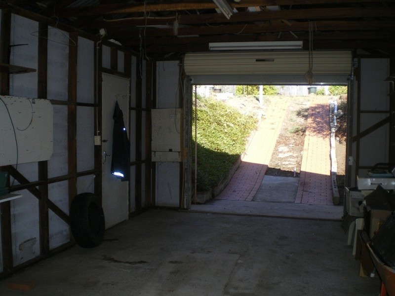 15 norman dykes ave, Cooma NSW 2630