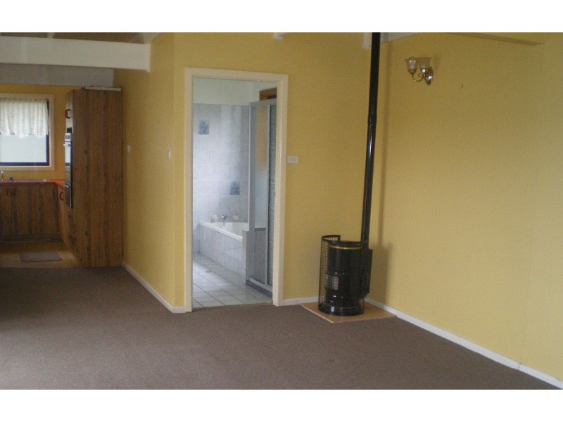 3 Denison st, Cooma NSW 2630