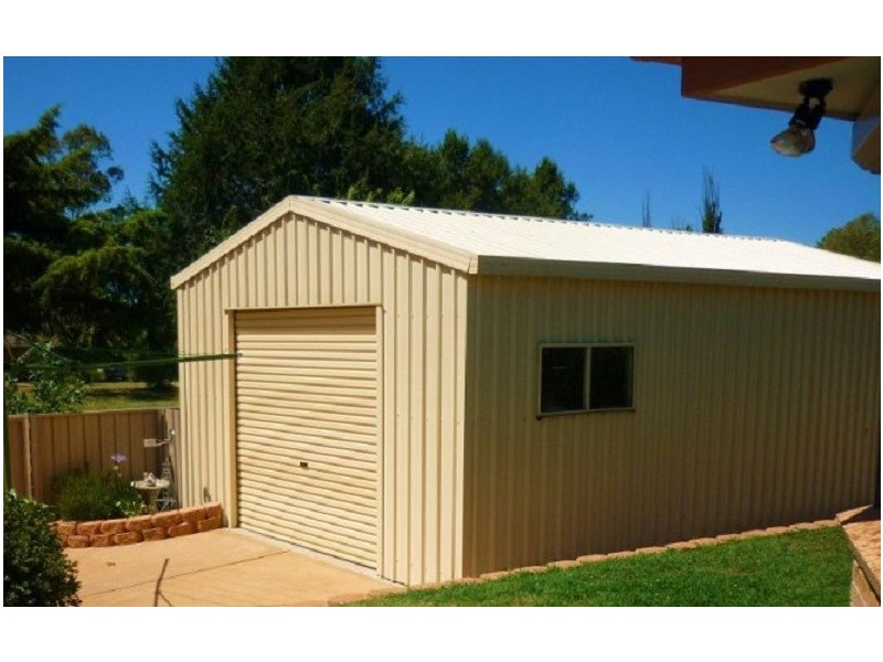 9 Nambucca St, Cooma NSW 2630