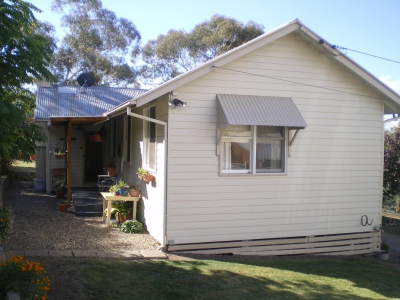 2 Giwang Street, Cooma NSW 2630