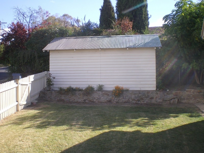 2 Giwang Street, Cooma NSW 2630