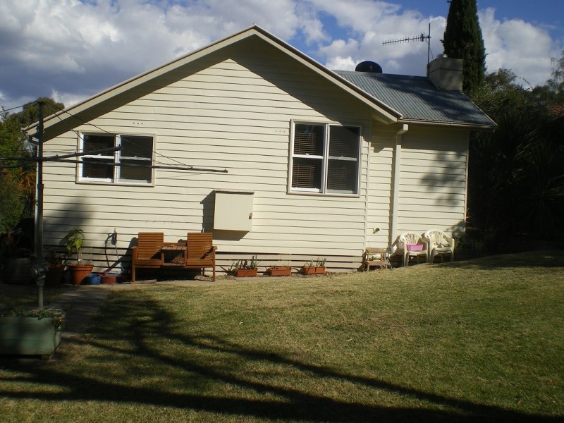 2 Giwang Street, Cooma NSW 2630