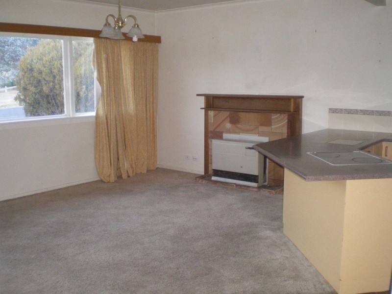 11 Chapman st, Cooma NSW 2630