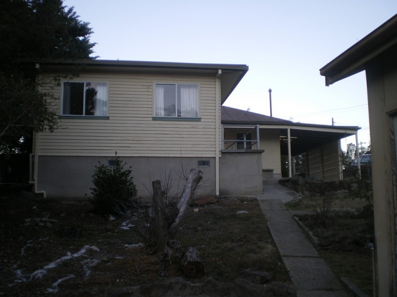 11 Chapman st, Cooma NSW 2630