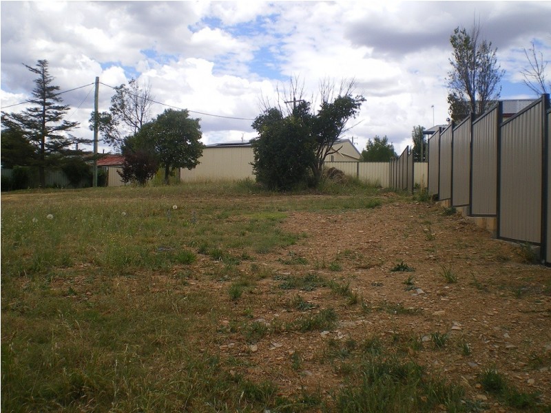 3 and 5 Tooma Pl, Cooma NSW 2630