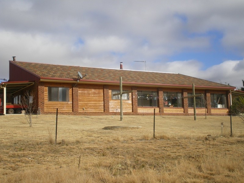 51 Snowy Creek Ave, Cooma NSW 2630