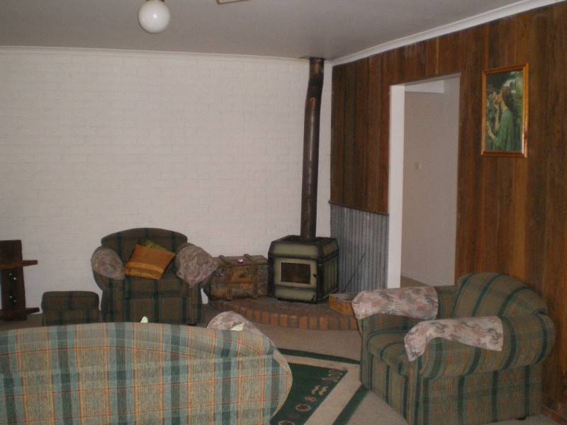 51 Snowy Creek Ave, Cooma NSW 2630