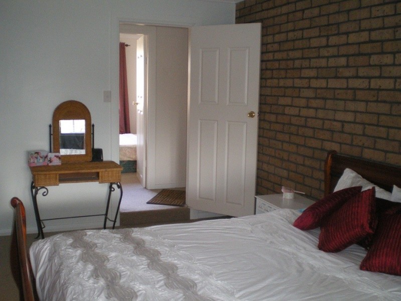 51 Snowy Creek Ave, Cooma NSW 2630