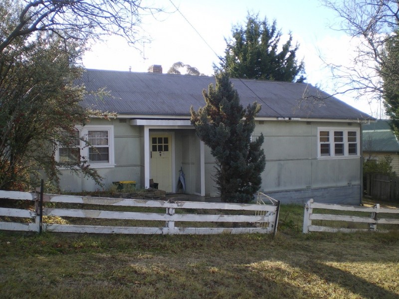 51 Victoria Street, Cooma NSW 2630