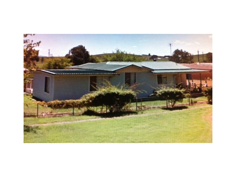 7 Yareen Rd, Cooma NSW 2630