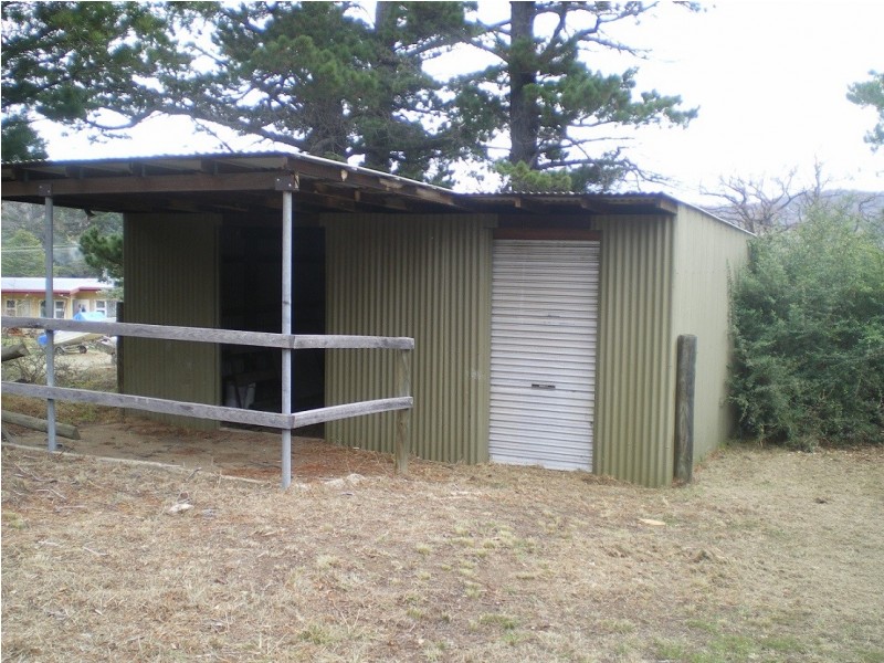 4 Cromwell St, Cooma NSW 2630
