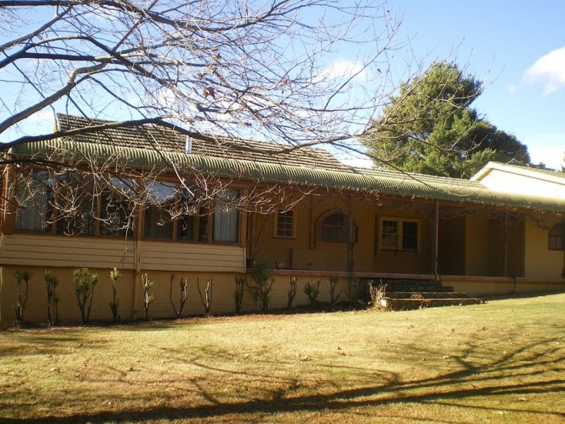 4 Cromwell St, Cooma NSW 2630