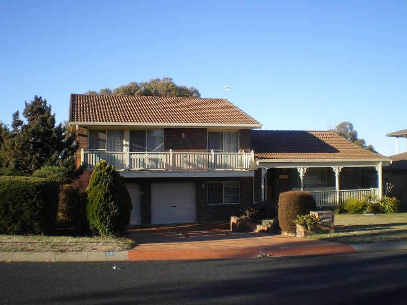 31 Tulong Ave, Cooma NSW 2630