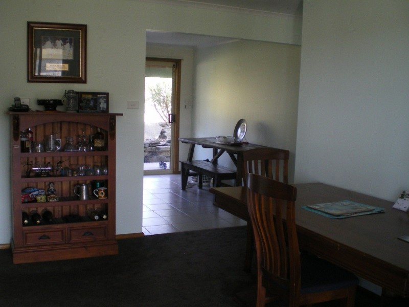 36 Scotts Rd, Cooma NSW 2630