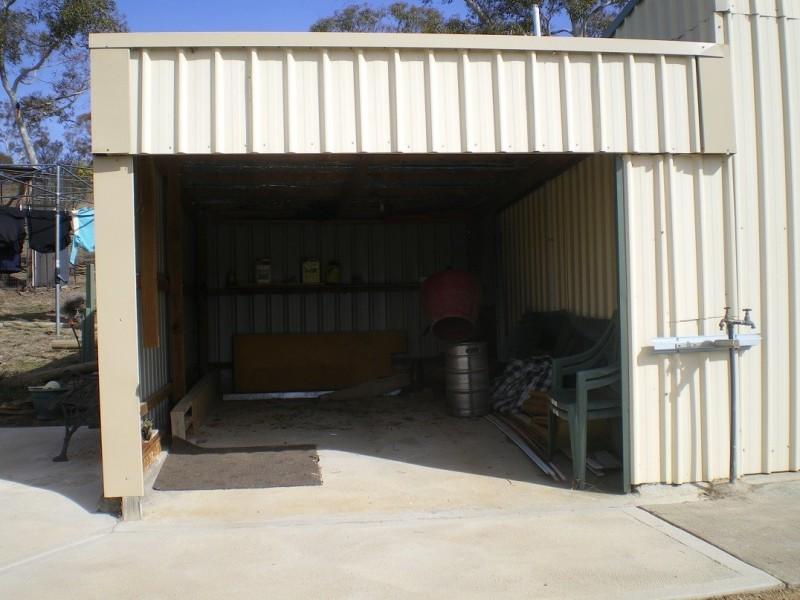 36 Scotts Rd, Cooma NSW 2630