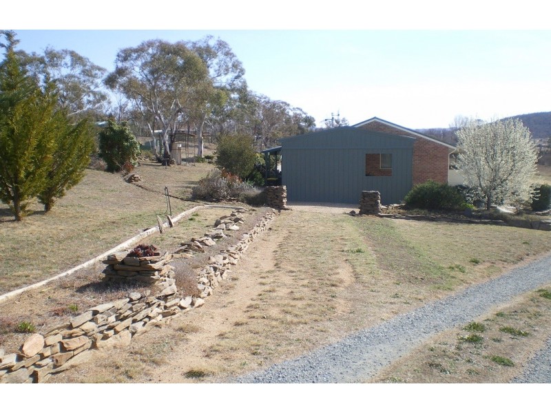36 Scotts Rd, Cooma NSW 2630