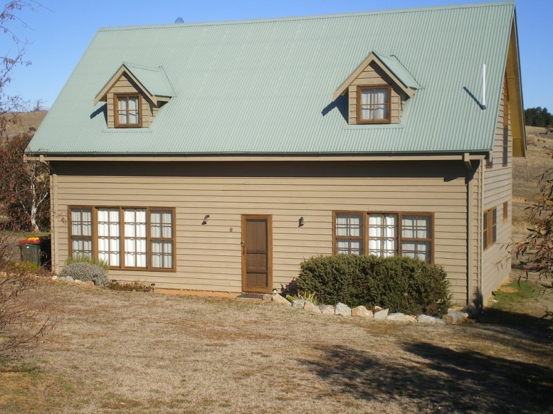 8 Blomfield St., Dalgety NSW 2628