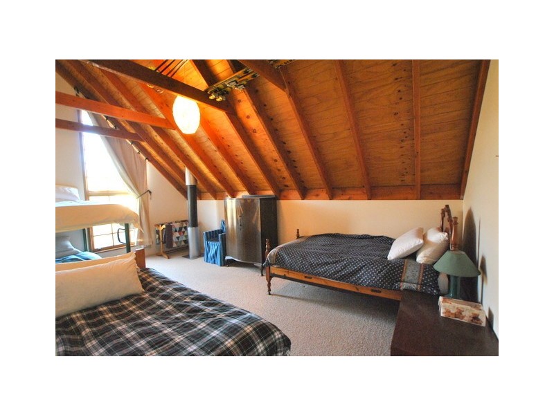 8 Blomfield St., Dalgety NSW 2628