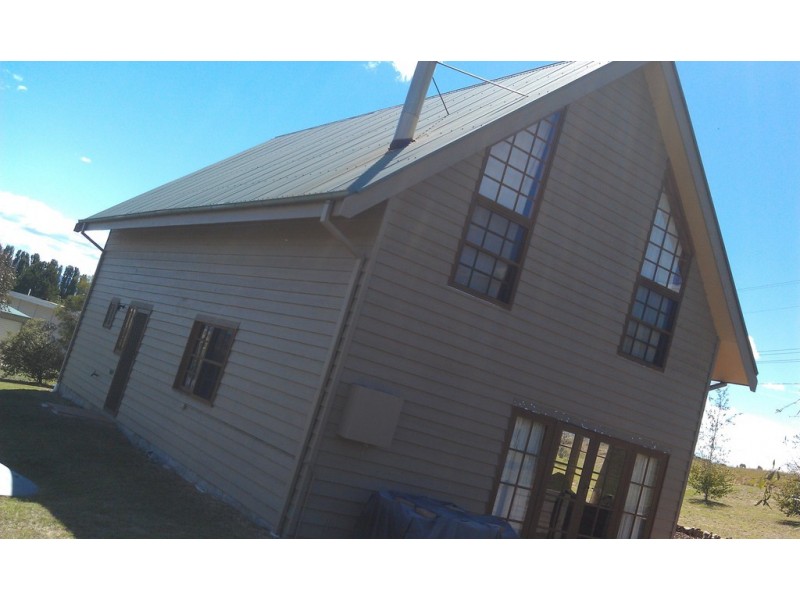 8 Blomfield St., Dalgety NSW 2628