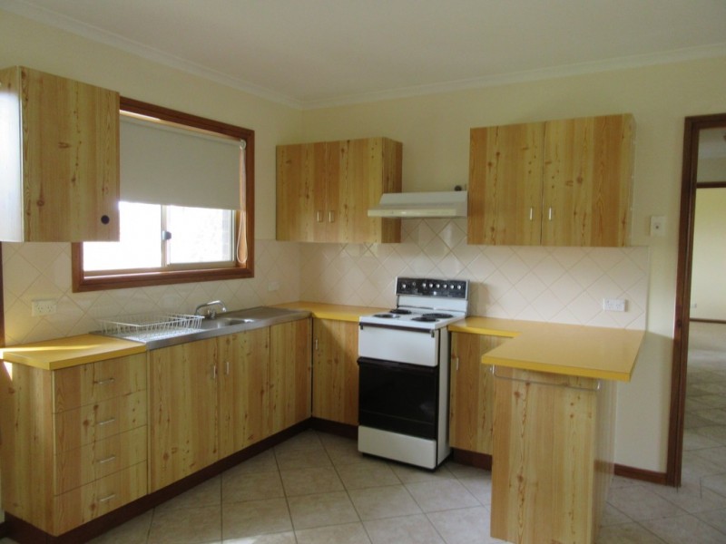 28 Chapman st, Cooma NSW 2630