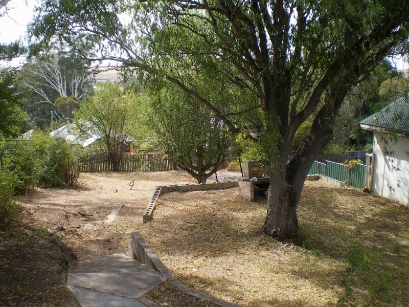 32 Crisp st, Cooma NSW 2630