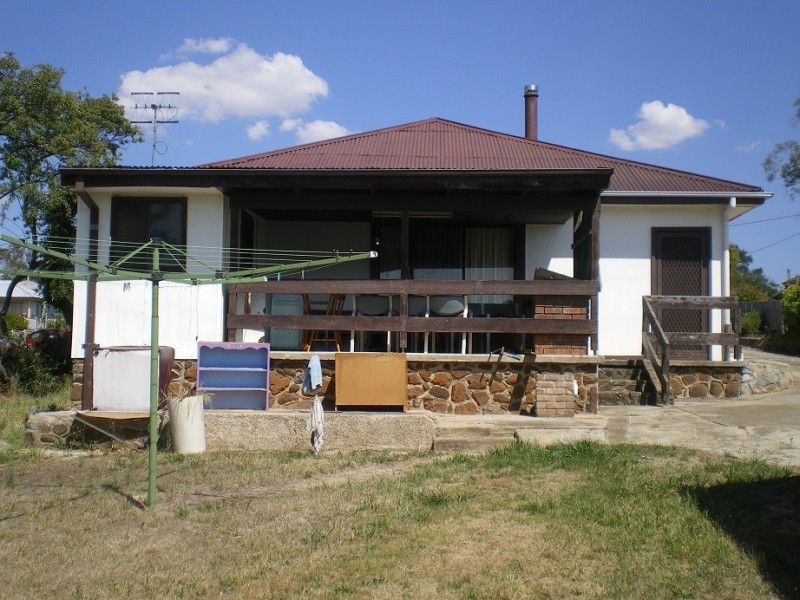 52 Hill St, Cooma NSW 2630