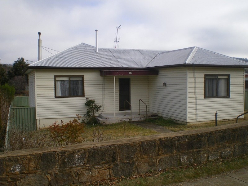39 creek St, Cooma NSW 2630