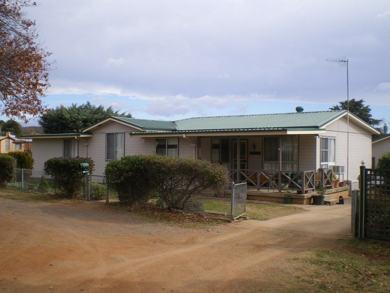 7 Yareen Rd, Cooma NSW 2630