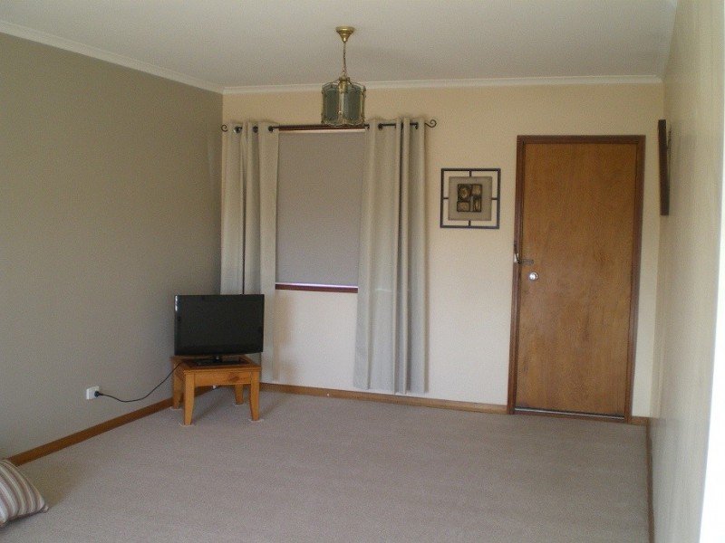 12 Woolalla St, Cooma NSW 2630