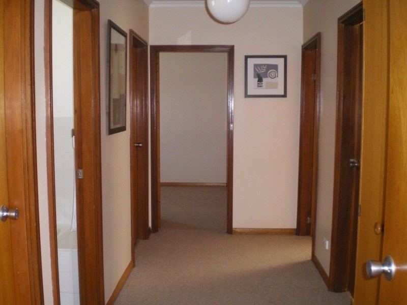 12 Woolalla St, Cooma NSW 2630