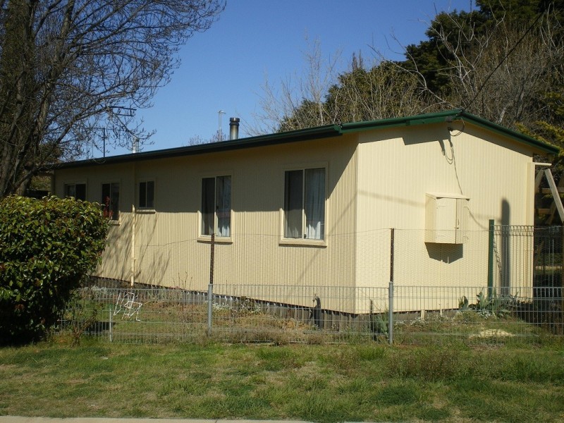 2 Nuralda Pl, Cooma NSW 2630