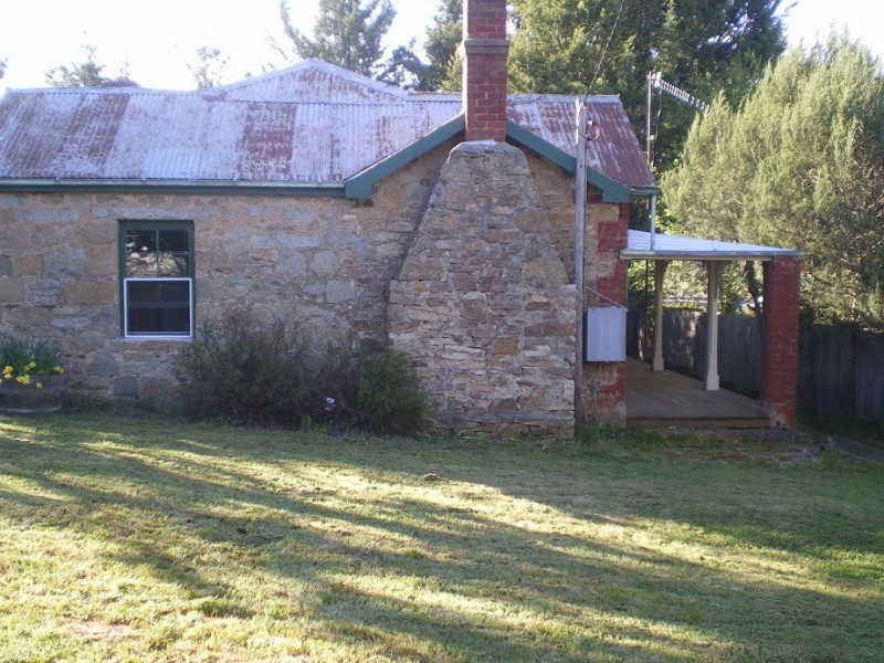 16 Florence St, Berridale NSW 2628