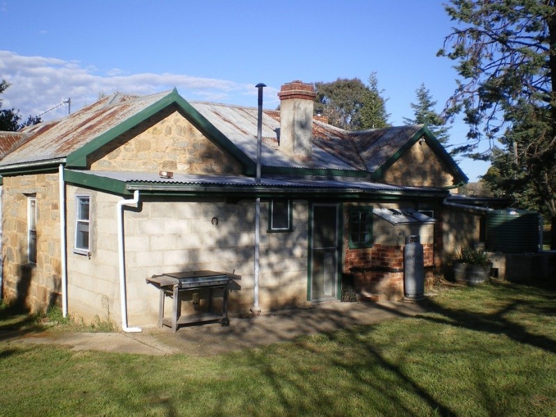 16 Florence St, Berridale NSW 2628